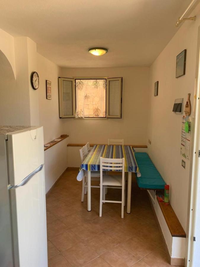 Appartamenti Le Primule Golfo Aranci Extérieur photo